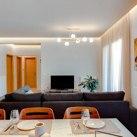 Agapi's Luxury Pylos